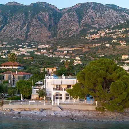 Messinian Seaside Villa Kalamata Exterior foto