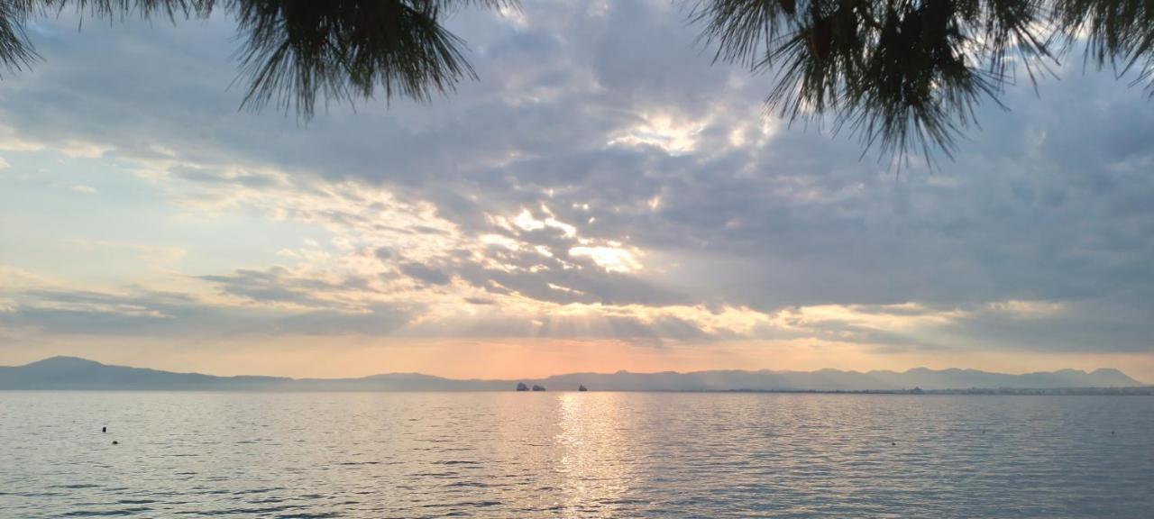 Messinian Seaside *